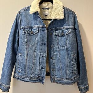 Universal Thread Cream Sherpa Jacket